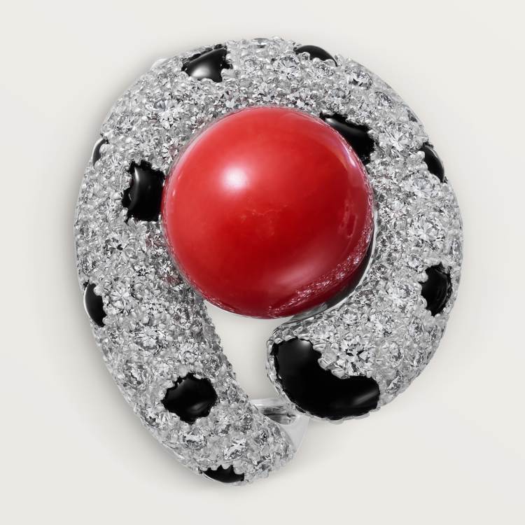 Panthère de Cartier卡地亚猎豹耳钉，珊瑚，铺镶钻石  18K白金