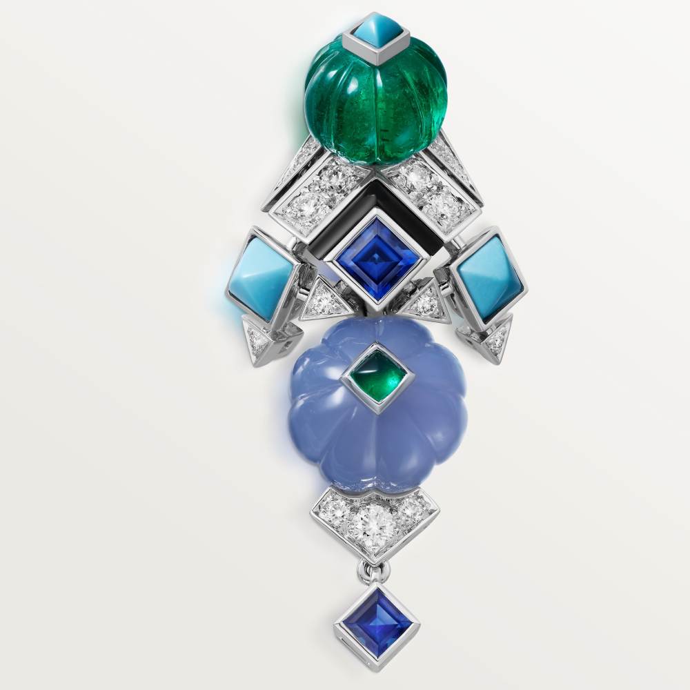 Sixième Sens par Cartier 耳环，玉髓，铺镶钻石 18K白金