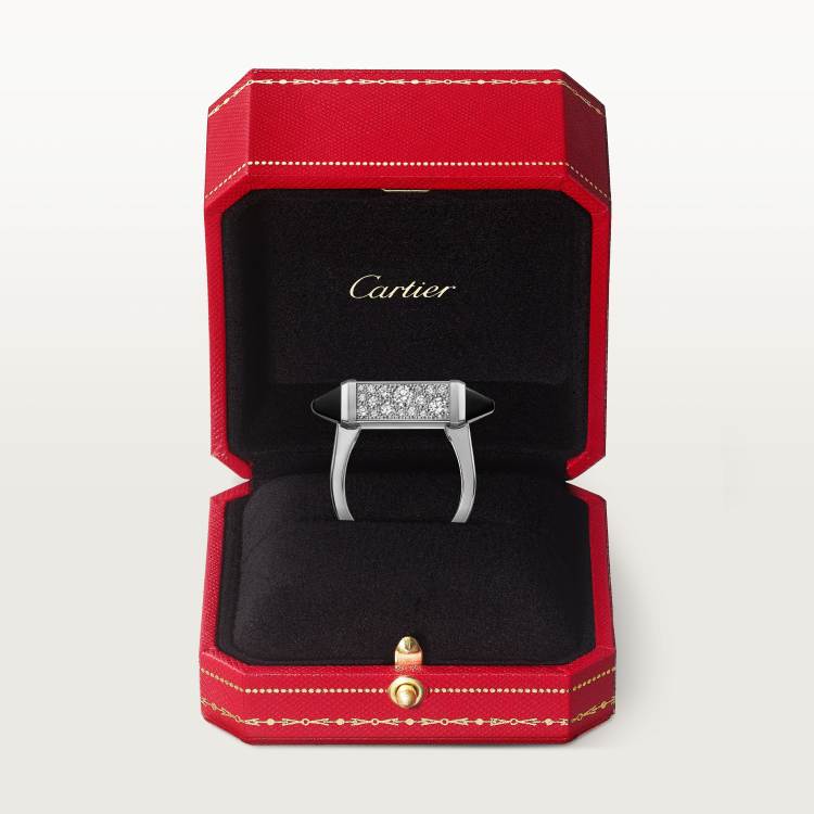 Les Berlingots de Cartier戒指，半铺镶钻石 18K白金