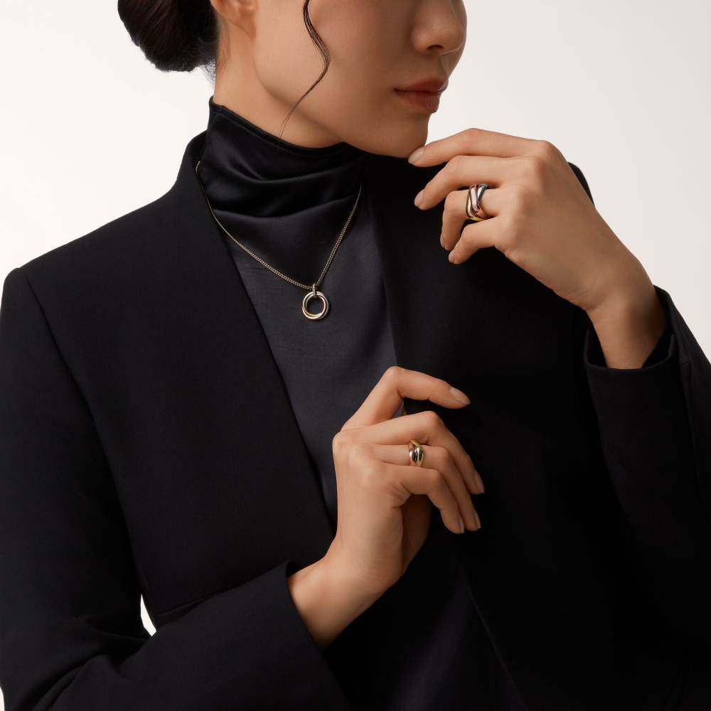 Trinity吊坠项链，中号款，镶嵌钻石 18K白金，18K黄金，18K玫瑰金