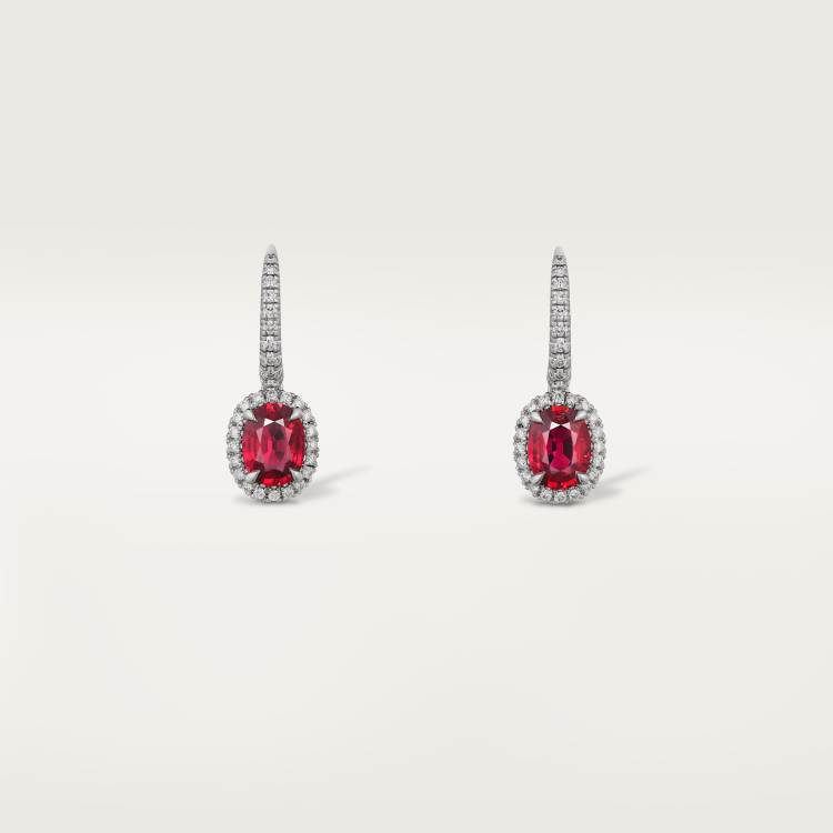 Cartier Destinée垂坠式耳环，镶嵌2颗椭圆形切割红宝石，铺镶钻石 18K白金