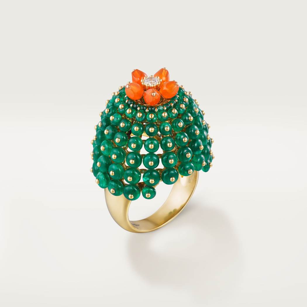 Cactus de Cartier戒指，祖母绿圆珠，镶嵌1颗钻石 18K黄金