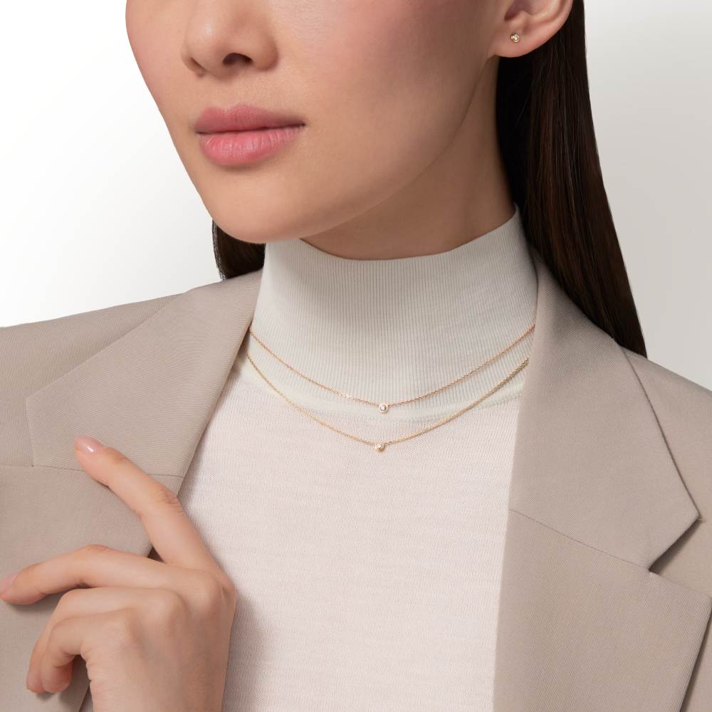 Cartier d'Amour吊坠项链，镶嵌圆形明亮式切割钻石，迷你款 18K黄金