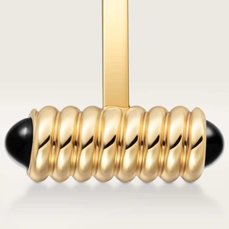 袖扣，呈弹簧造型