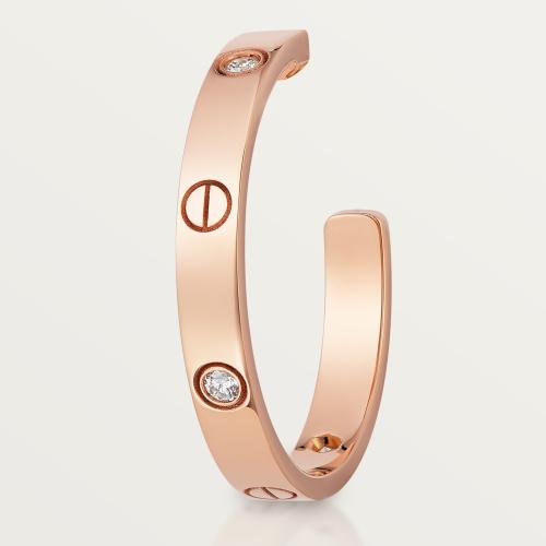 LOVE圈形耳环，中号款，镶嵌6颗钻石