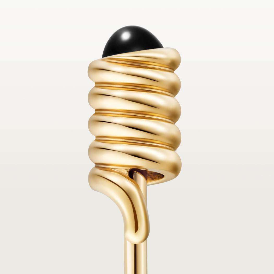 领带针，呈弹簧造型