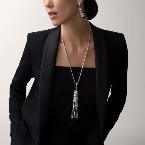 Panthère de Cartier卡地亚猎豹耳环，红宝石，大号款，铺镶钻石