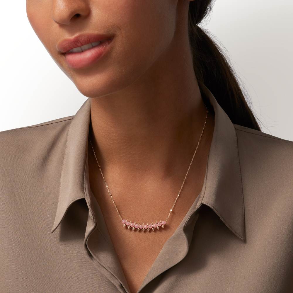 Clash de Cartier吊坠项链，粉色玉髓 18K玫瑰金