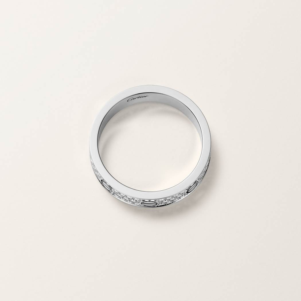 LOVE戒指，小号款，铺镶钻石 18K白金