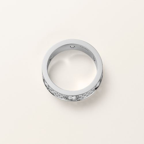 LOVE戒指，经典款，镶嵌6颗钻石，铺镶钻石